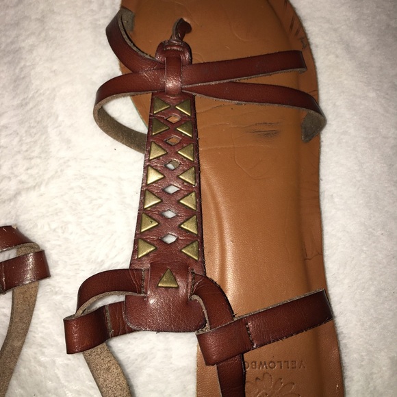 Yellow box sandals - Picture 3 of 3